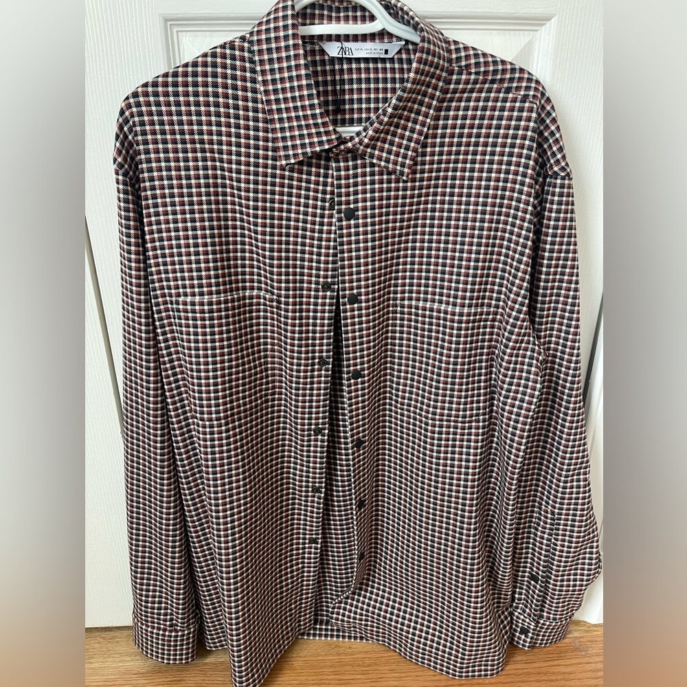 Zara Men's Black and Red Plaid Shirt